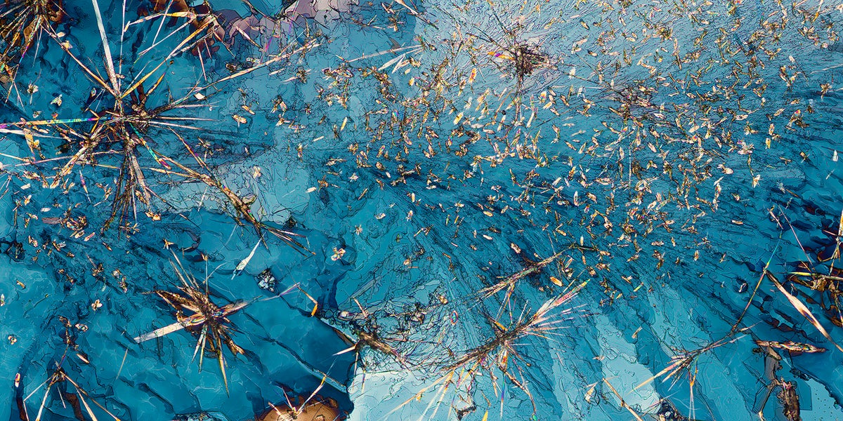 Blue sulfamic acid crystals.