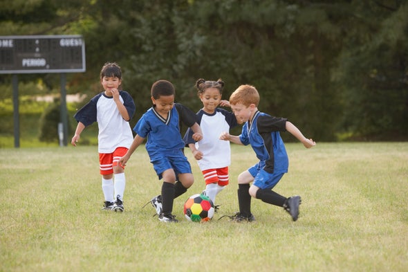 تمارين الكرة تُحدِث طفرة في تقوية عظام تلاميذ المدارس