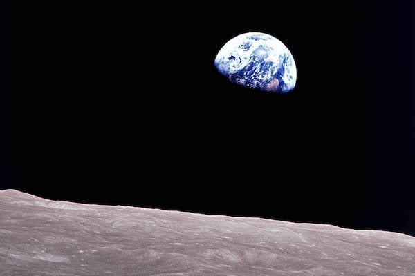 images/apollo-8-earthrise.webp