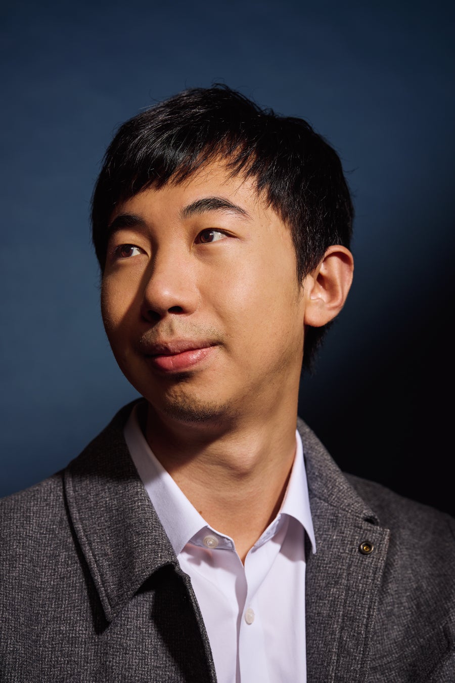 Portrait photograph of Kaiyi Jiang by Christie Hemm Klok.