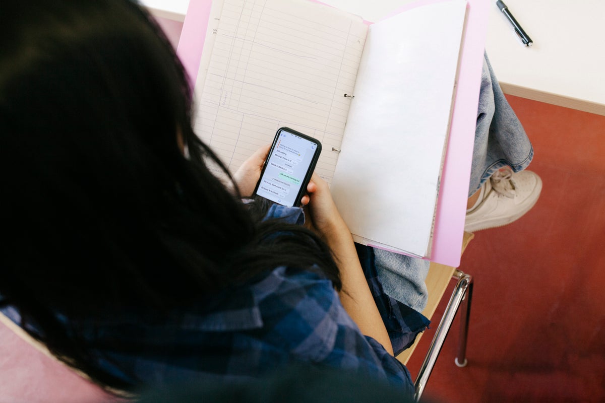 School cell phone bans may boost student well-being—but not test scores, new study suggests