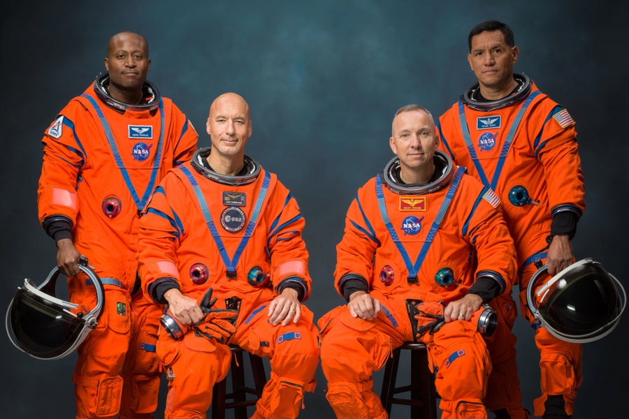 https://static.scientificamerican.com/dam/asset/bec23035-9d56-4f77-9e33-5eb4972addb2/Artemis-III-crew.jpeg?m=1781026243.631&w=900