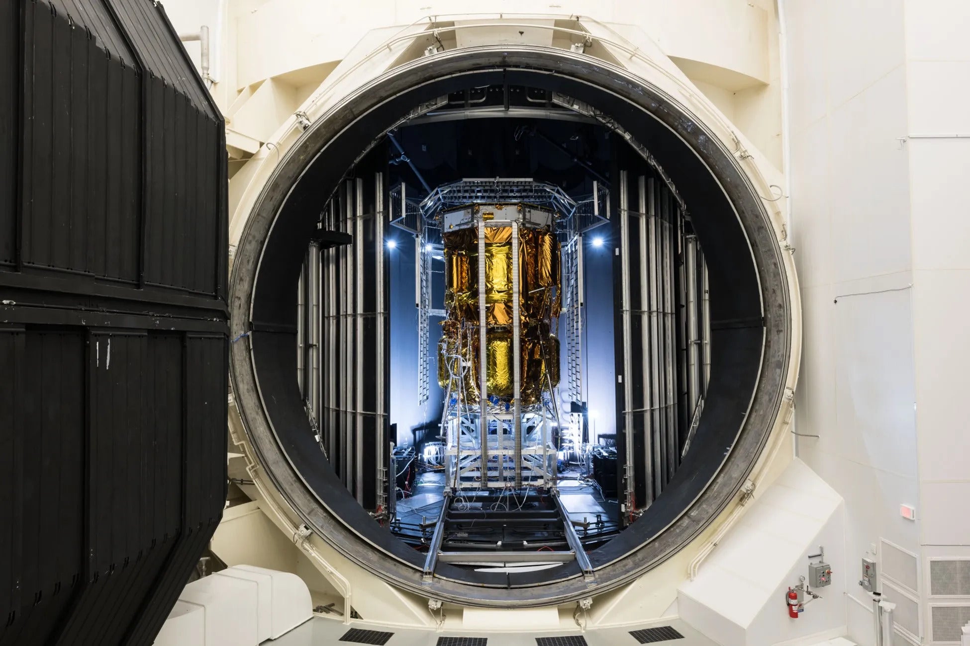 Environmental testing of Blue Origin’s Blue Moon Mark 1 (MK1) lunar lander has been completed inside Thermal Vacuum Chamber A at NASA’s Johnson Space Center in Houston.