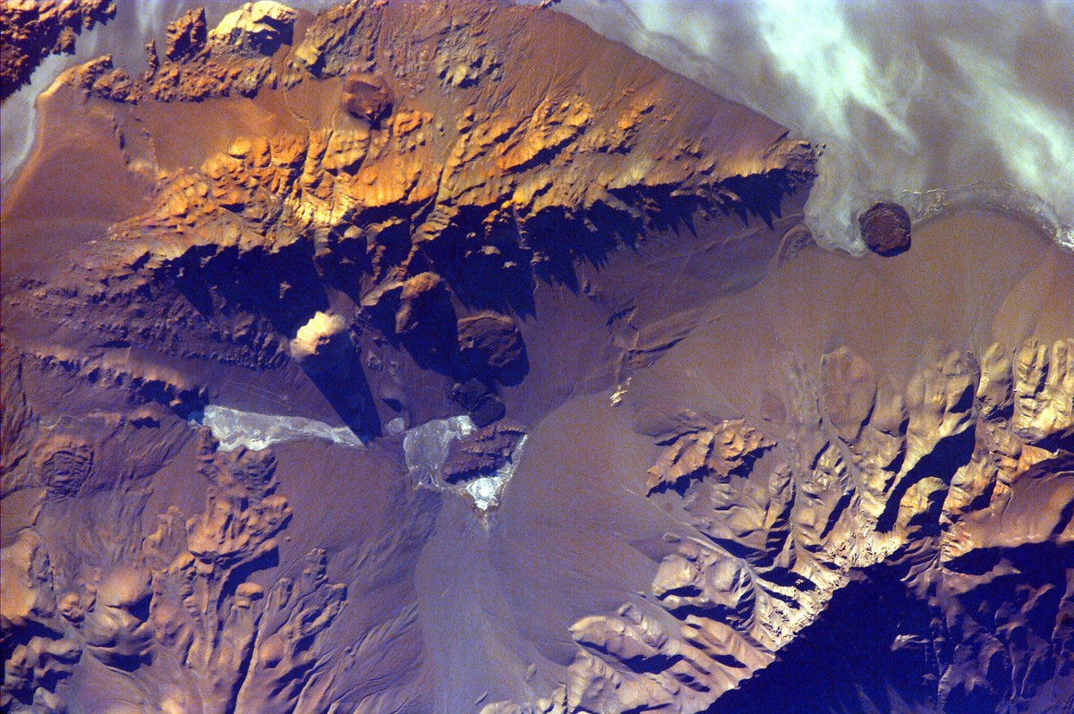 Tectonic Plates Can ‘Infect’ One Another with Earth-Shaking Subduction Zones