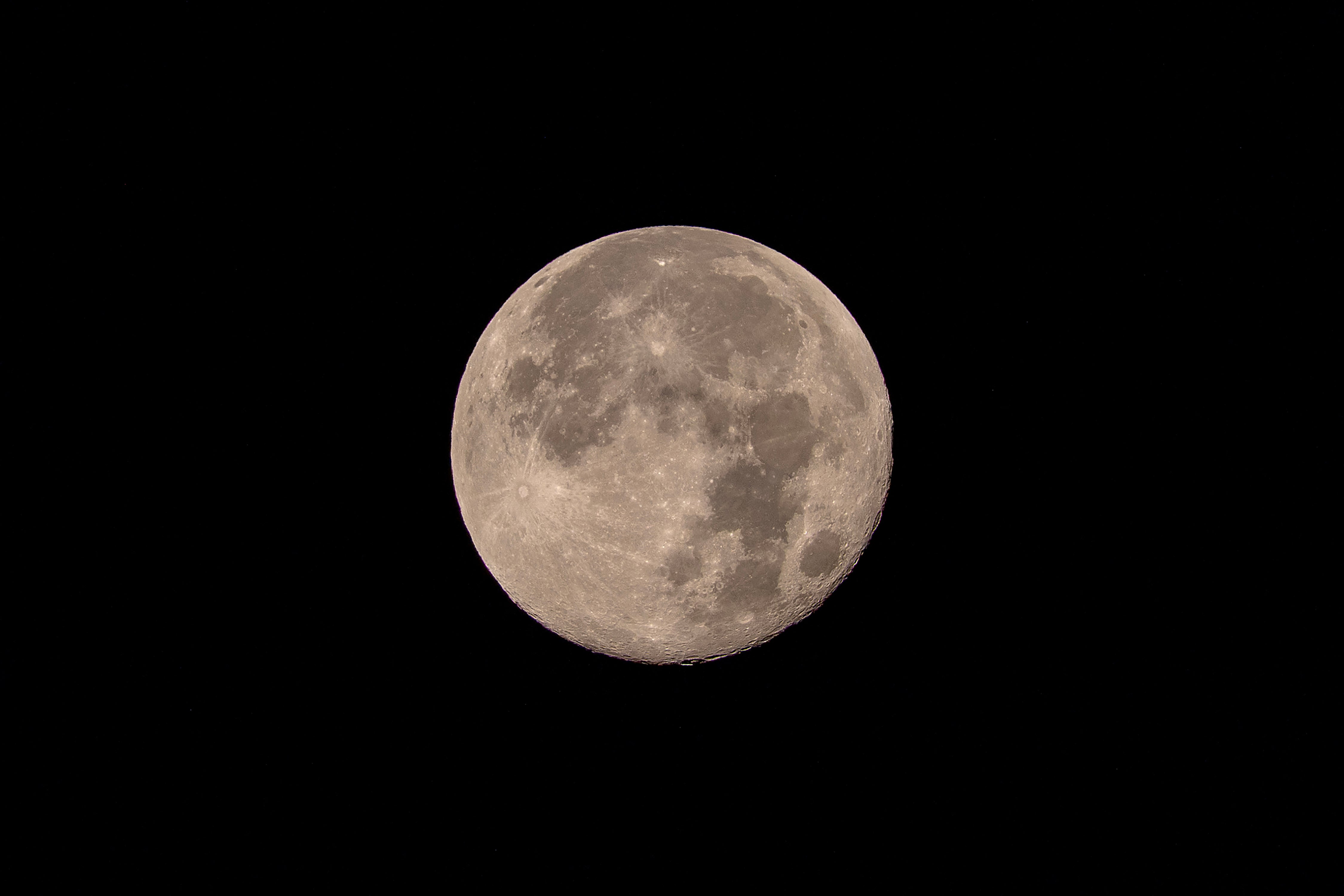 A full moon.