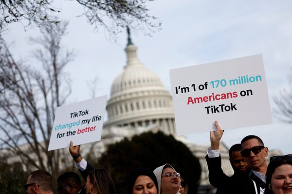 TikTok supportors outside the US Capitol