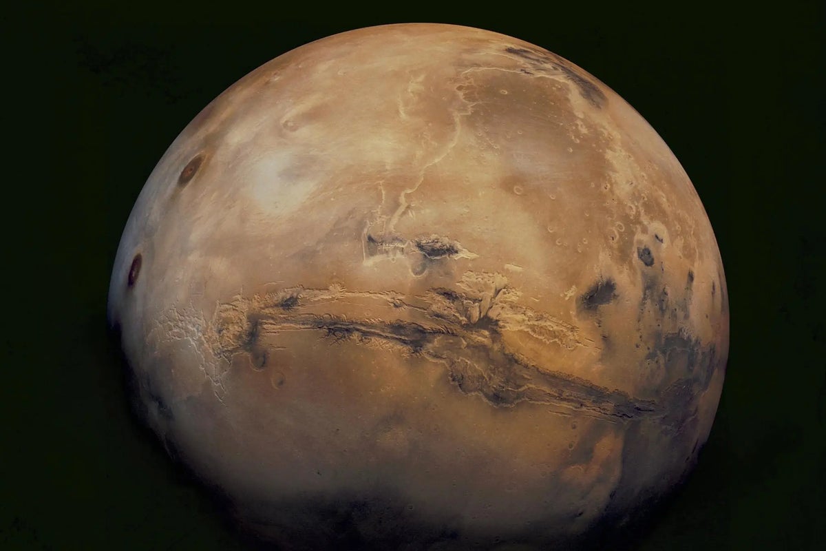A deep-space view of Mars