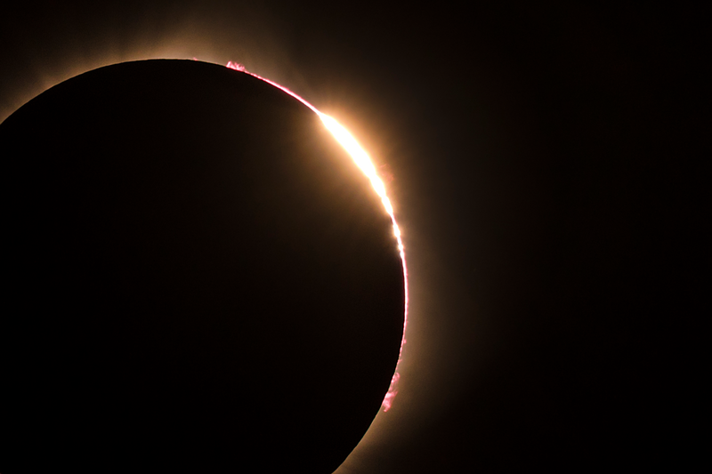 Great North American total eclipse of 2017, showing the Bailey's beads effect