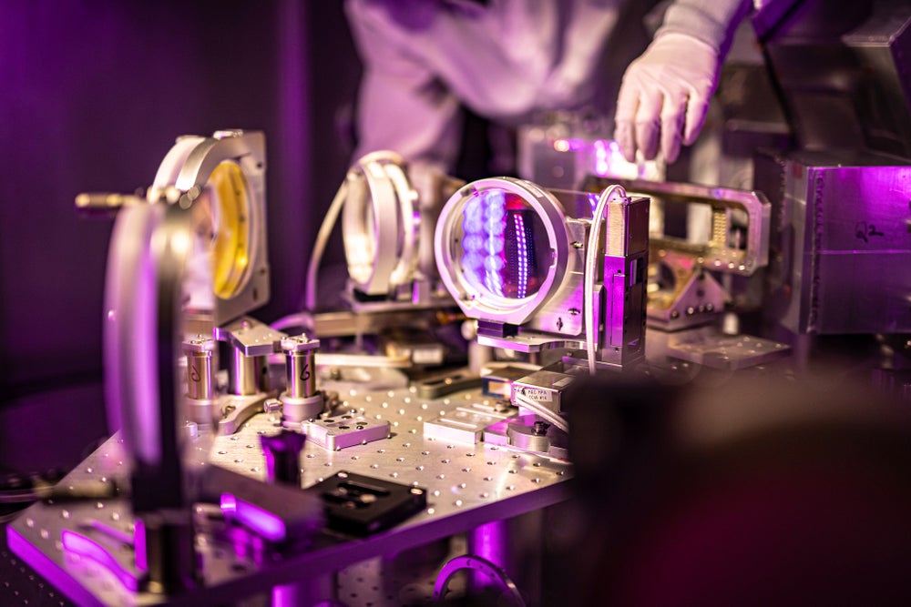 óptica en un experimento en el Laboratorio de Acelerador Nacional de SLAC