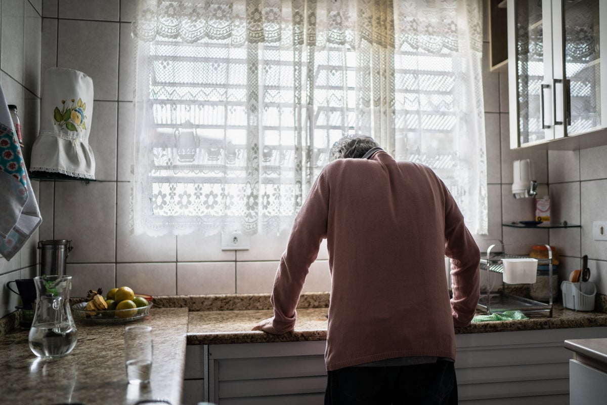 Millions of Aging Americans Are Facing Dementia by Themselves