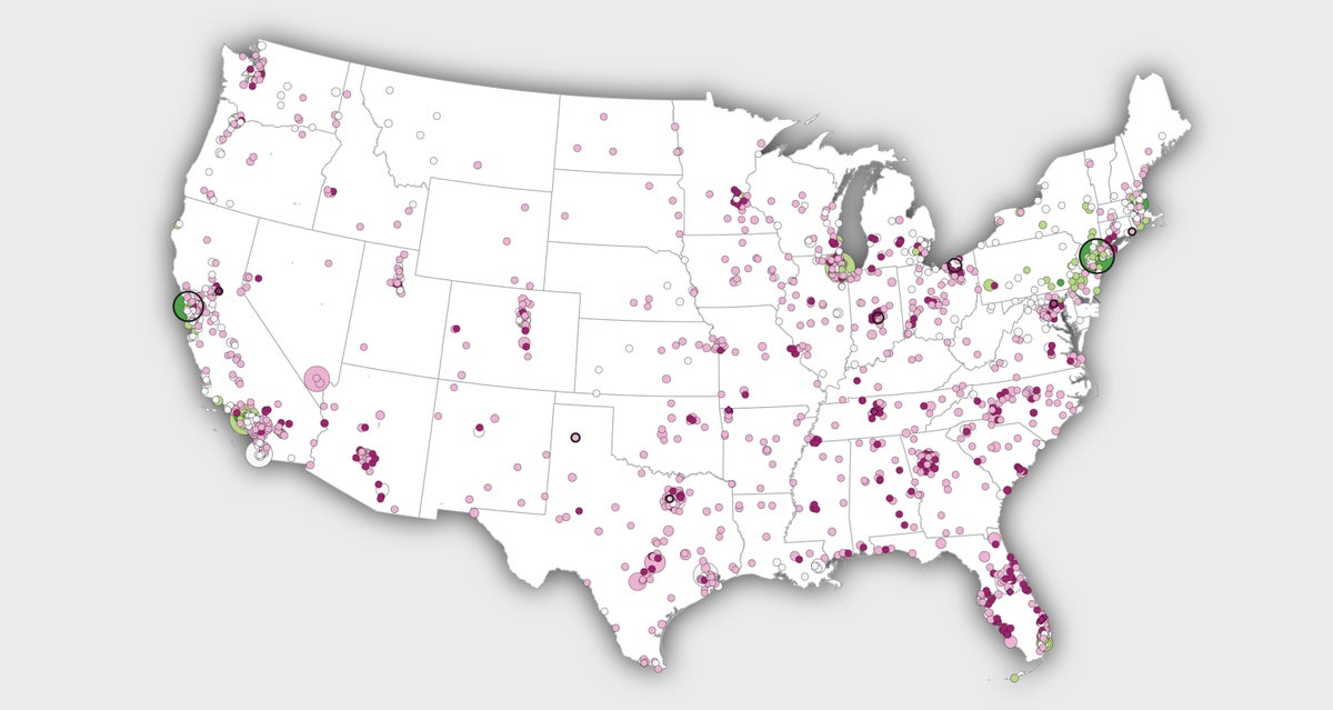 Map of the contiguous U.S. with dots in from magenta to green.