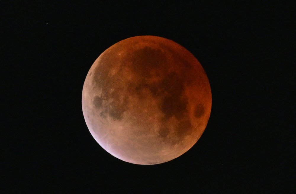 See the blood moon total lunar eclipse | Scientific American