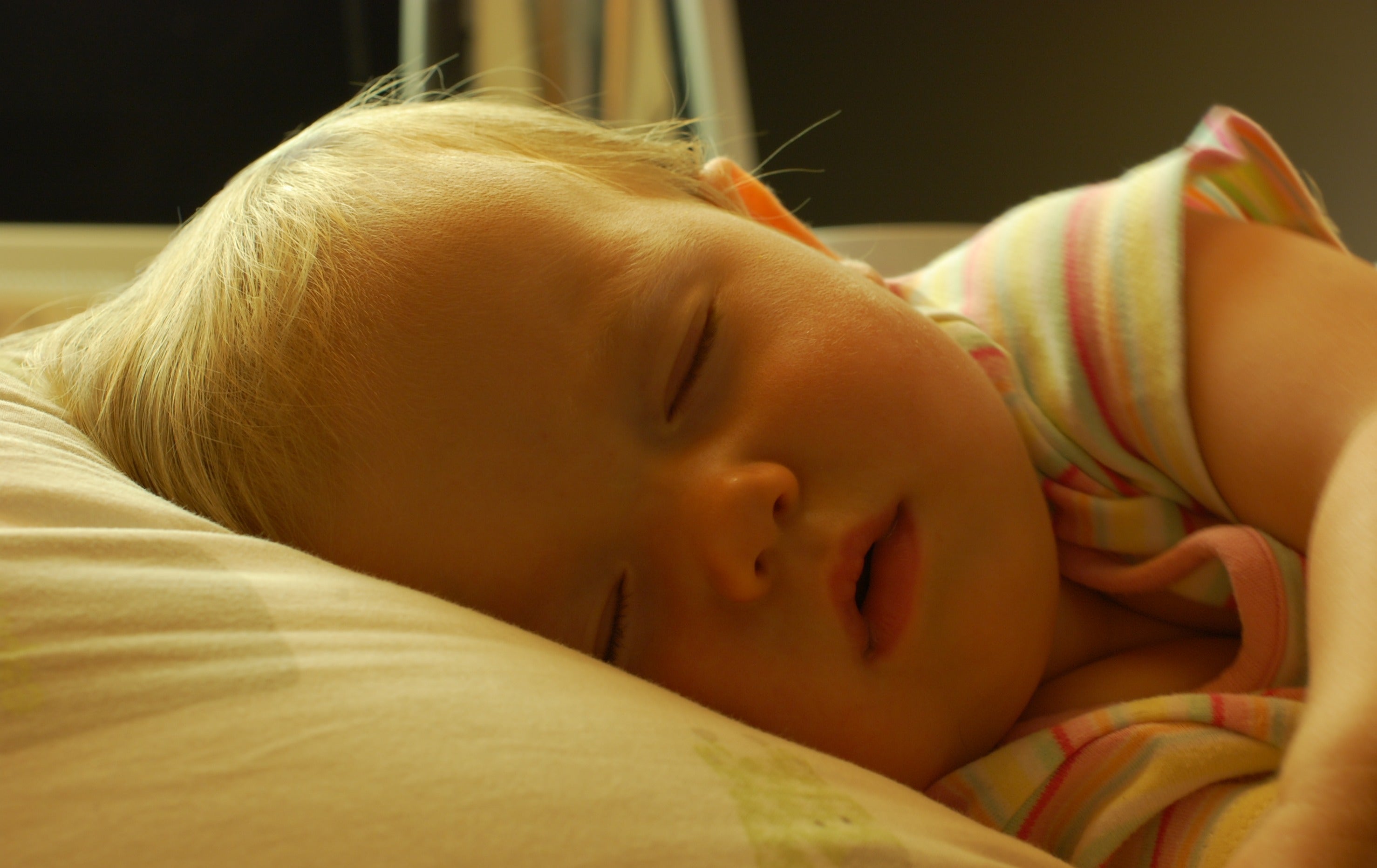Dormir la siesta consolida el aprendizaje de los bebés - Scientific  American - Español