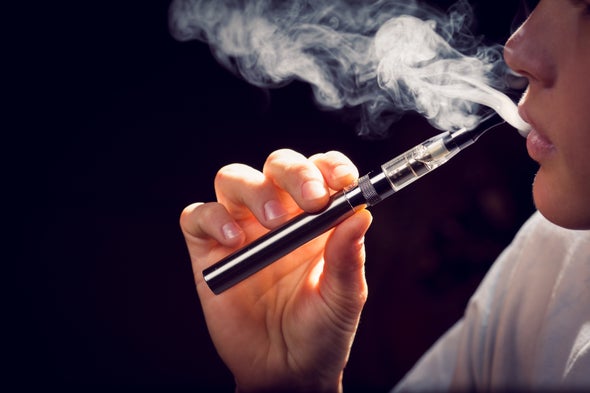 Ver un cigarrillo electrónico refuerza el deseo de fumar