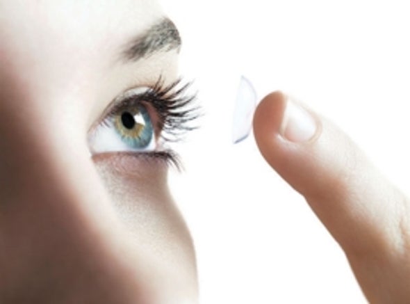 Las personas que usan lentes de contacto presentan un microbioma ocular distinto