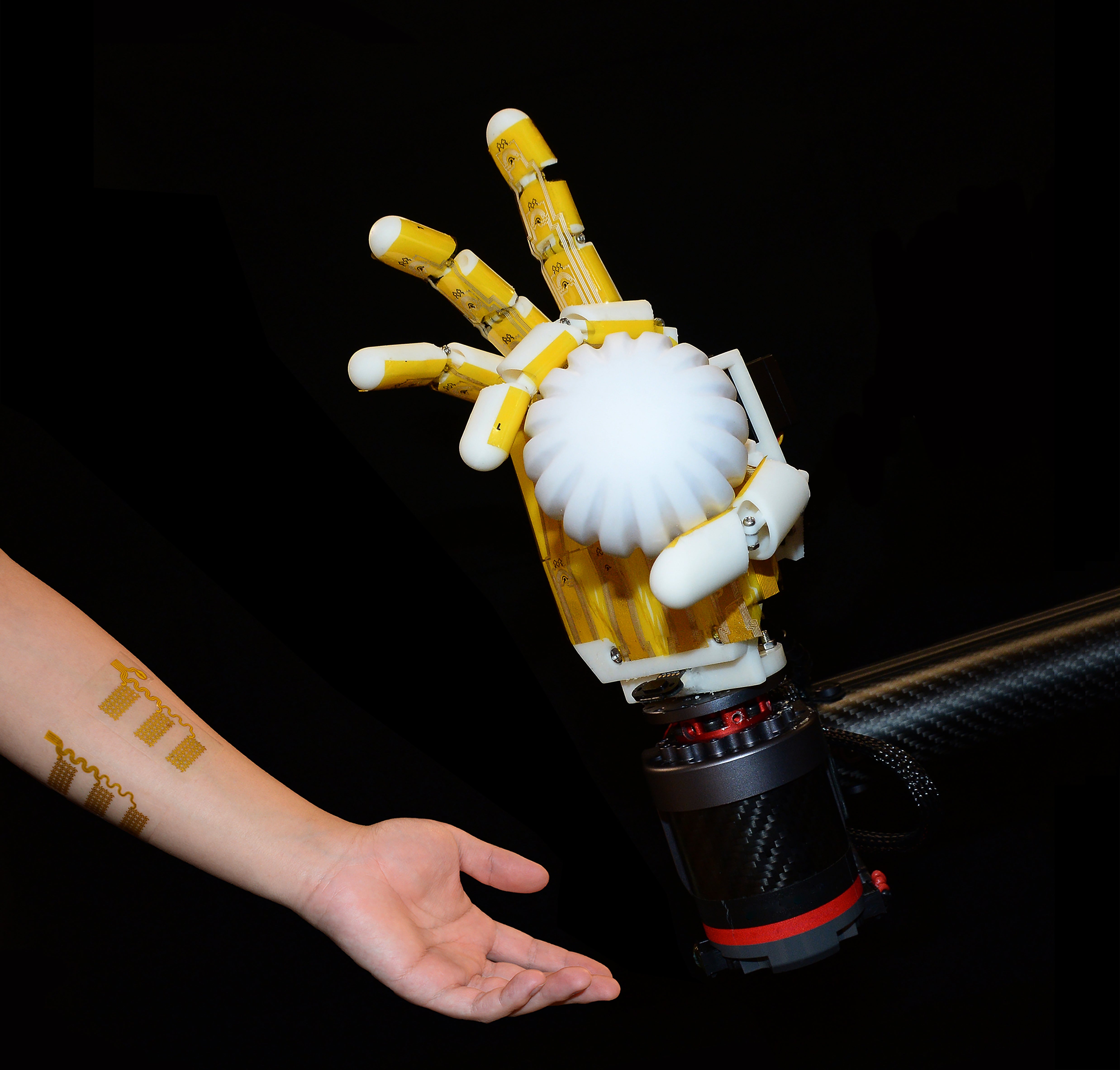 Electronic Skin Lets Humans Feel What Robots Do–And Vice Versa