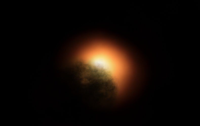 Betelgeuse ‘Great Dimming’ ミステリー、人工衛星Photobombで解決