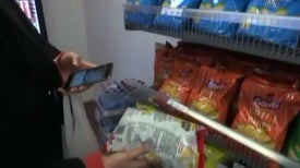 Automated Grocery Store Replaces Store Clerk with a Phone App