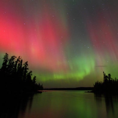 Northern Lights Go South: Geomagnetic Storm Lights U.S. Skies with Auroral Display
