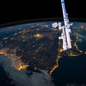 THE ISS'S ROBOTIC CANADARM2