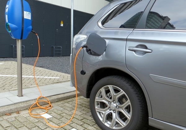 Electric Car Charging Could Follow Airbnb Model | Scientific American