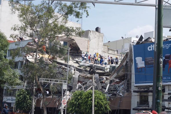 Controversial shopping mall partly collapses in Mexico City