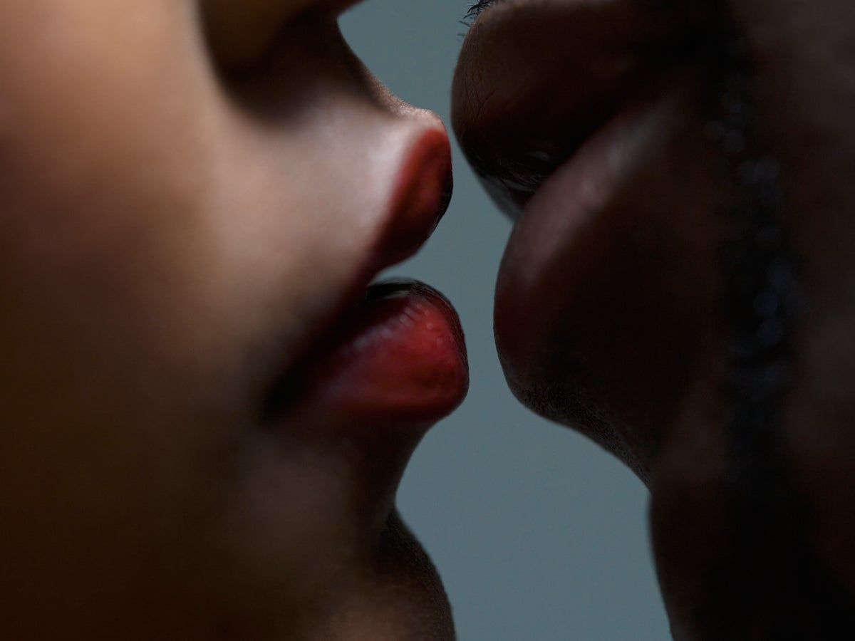 The First Kiss in Recorded History Dates Back Nearly 5,000 Years |  Scientific American