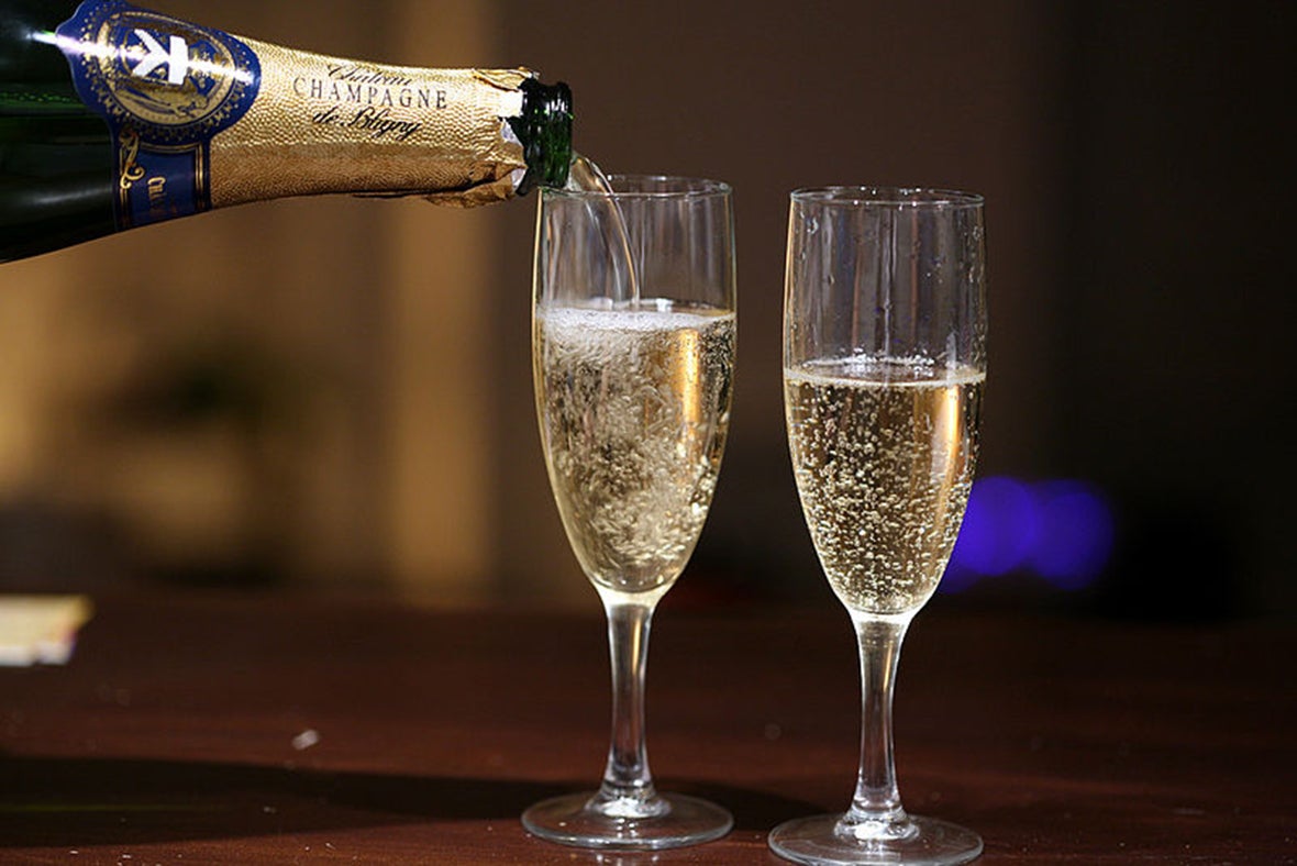 Fact Or Fiction Does A Spoon In The Bottle Keep Champagne Bubbly Scientific American