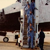 8. EXPLOSIVE LANDING--DECEMBER 8, 1983