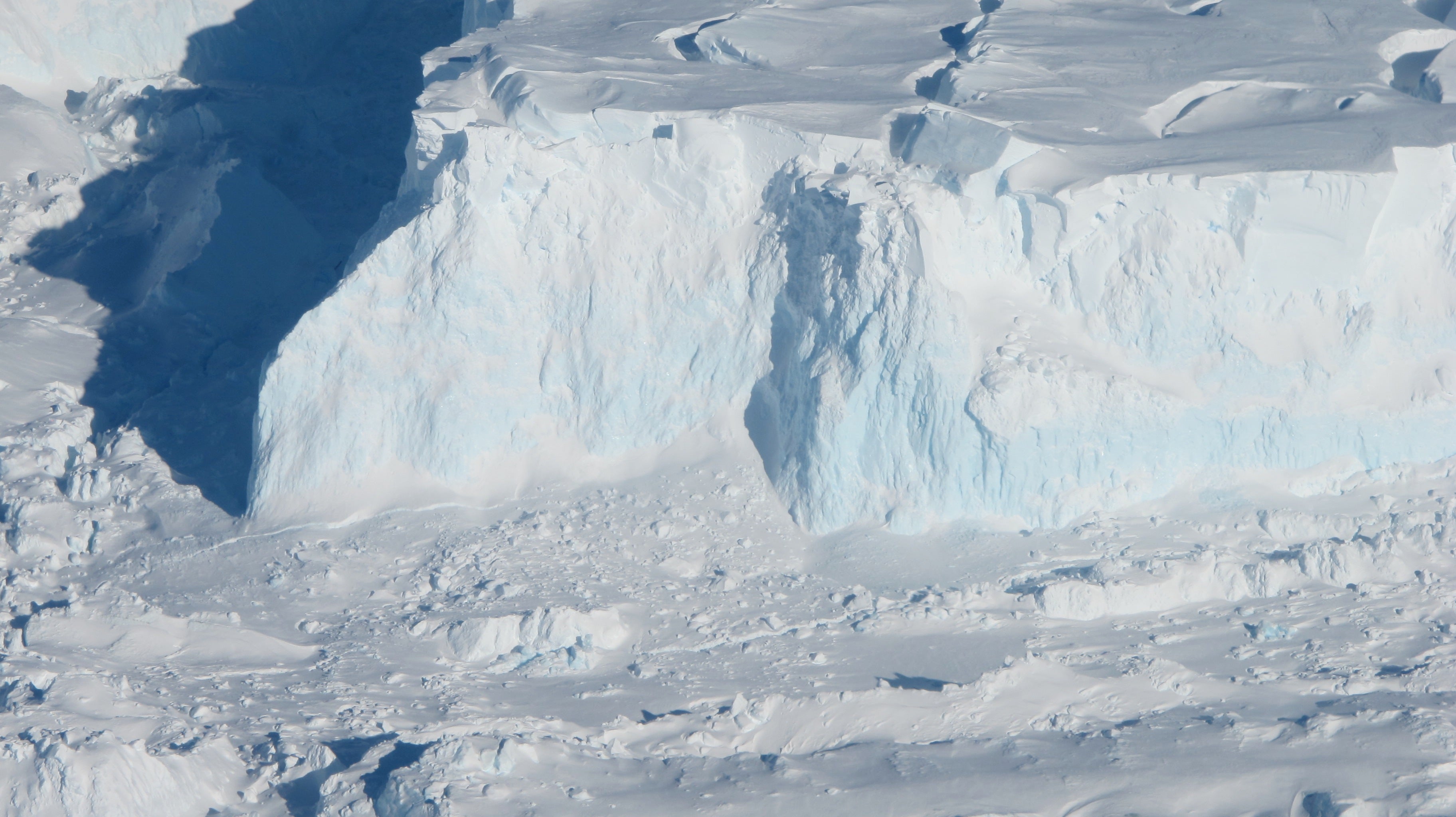 Troubling Signs of Key Antarctic Glacier Retreat Emerge