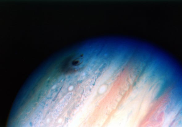 Космические камни продолжают сталкиваться с Юпитером: что с этим делать?