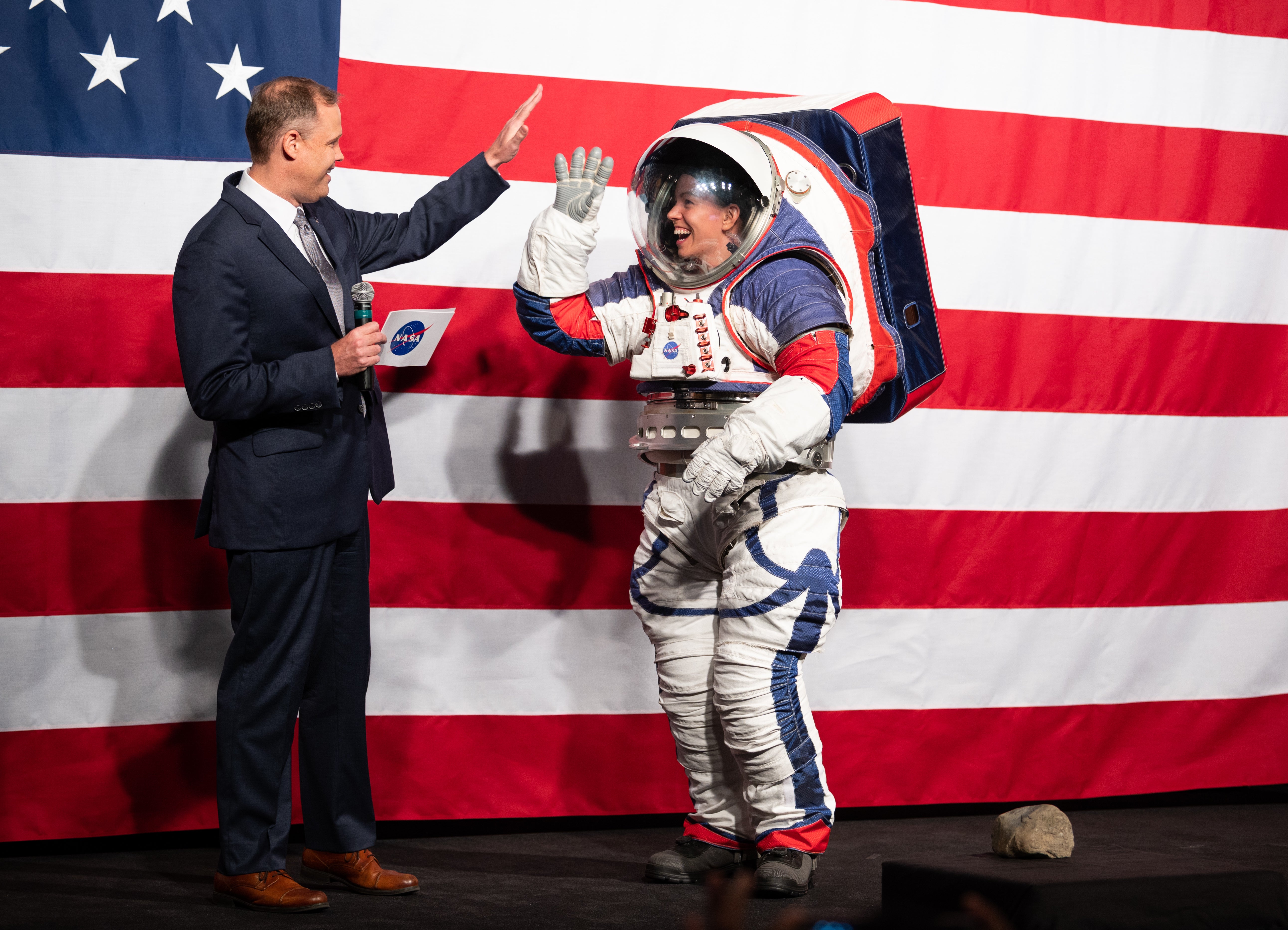 NASA Just Unveiled the Space Suit to be Worn by the First Woman on the Moon