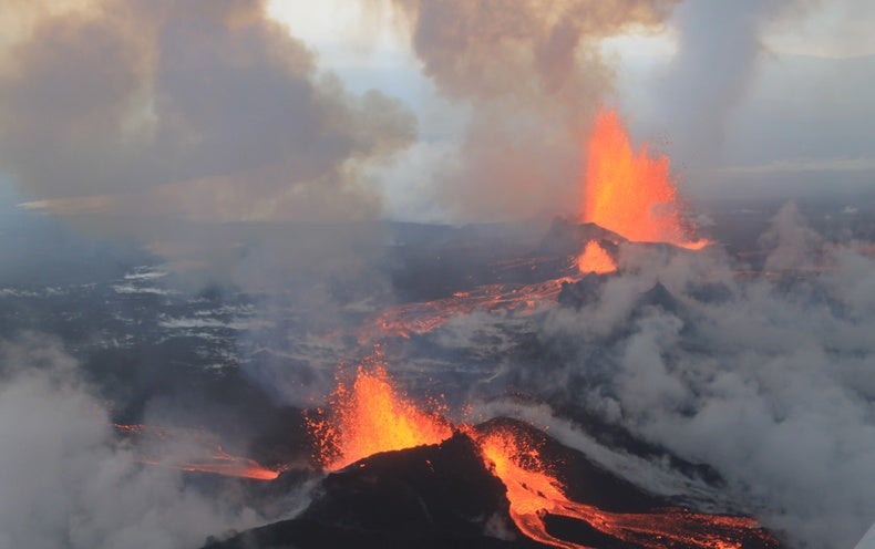 Earthquakes Jolt Icelandic Volcano as It Refills with Magma ...