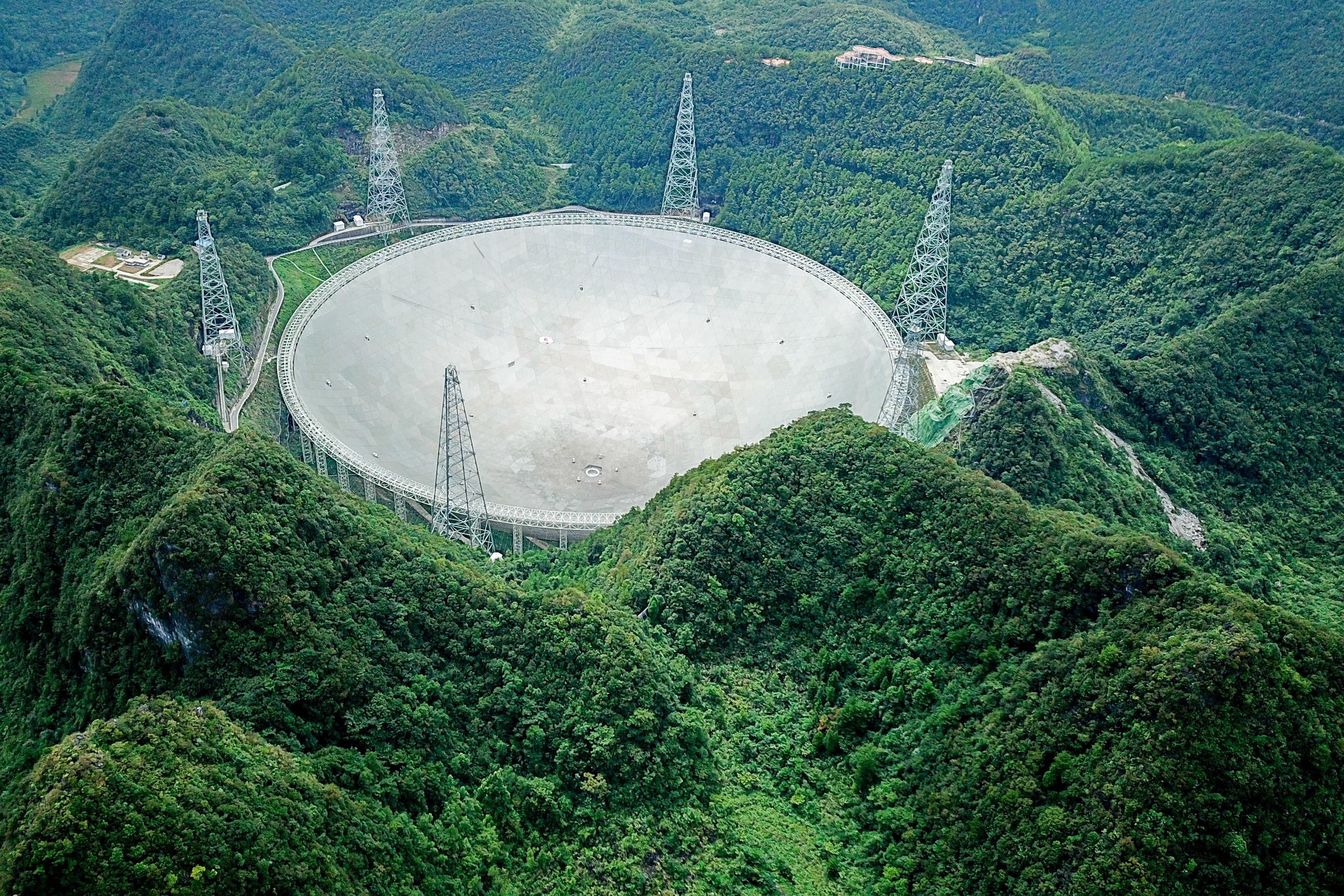 Want To Talk To Aliens Try Changing The Technological Channel Beyond Radio Scientific American