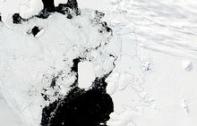 Colossal Iceberg Trapped Near Antarctica's 'Doomsday Glacier' for 20 Years Is Finally on the Move