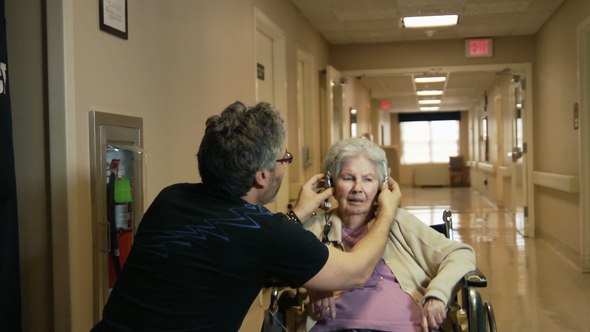 "Alive Inside" Shows How Music Can Break Through the Fog of Dementia