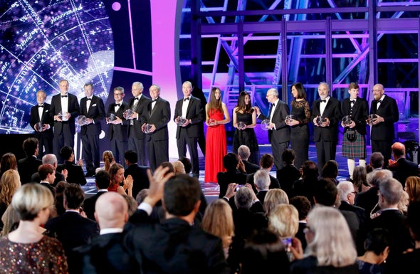 Black-Hole Fireworks Win Big in Multimillion-Dollar Science Prizes