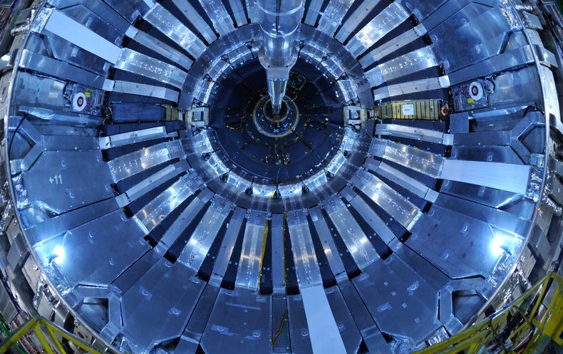 Le CERN suspend ses collaborations avec la Russie