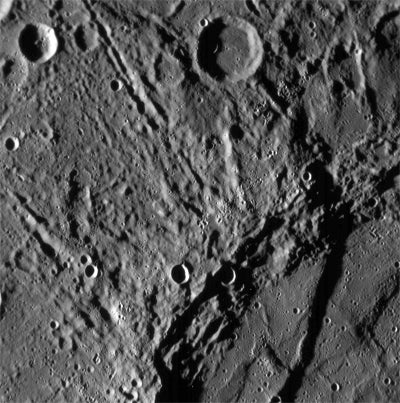 MESSENGER Buzzes Mercury - Scientific American