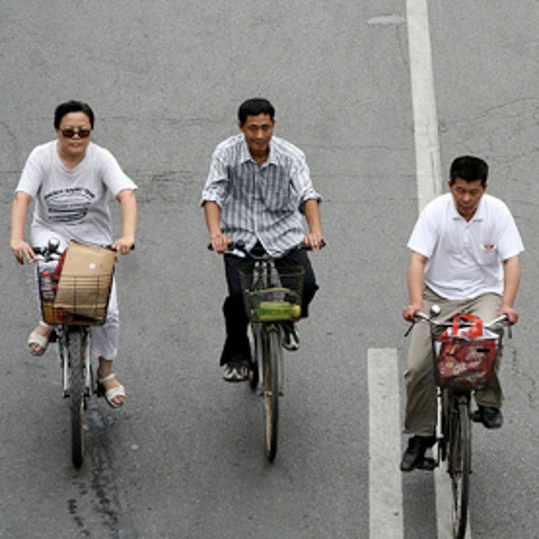 Car-Clogged Chinese Cities Encourage a Return to Bicycles