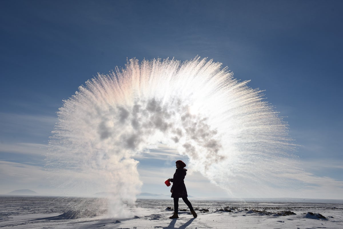 Does Boiling Water Keep Getting Hotter?