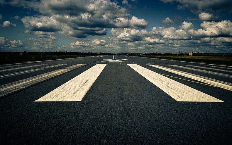 This Fantastic Idea for a Circular Runway Is Sadly Going Nowhere -  Scientific American