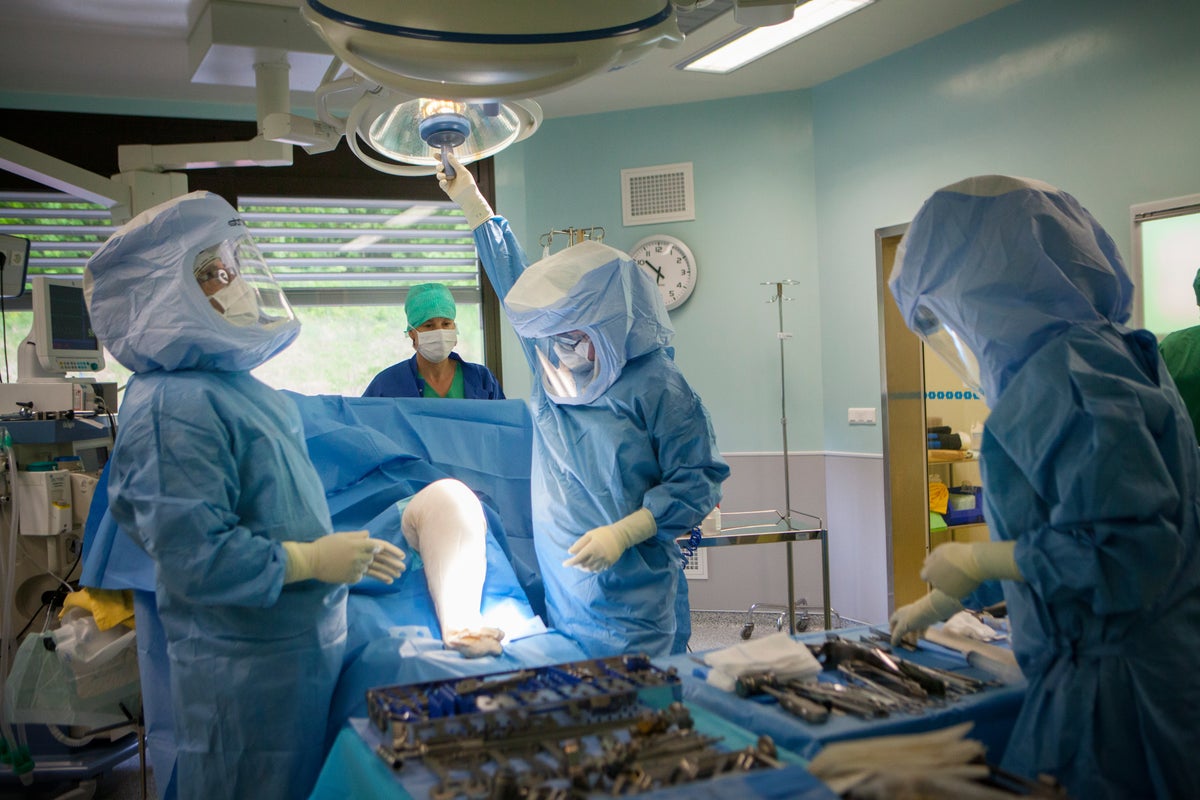Robotic Knee Surgery Competition Heats Up