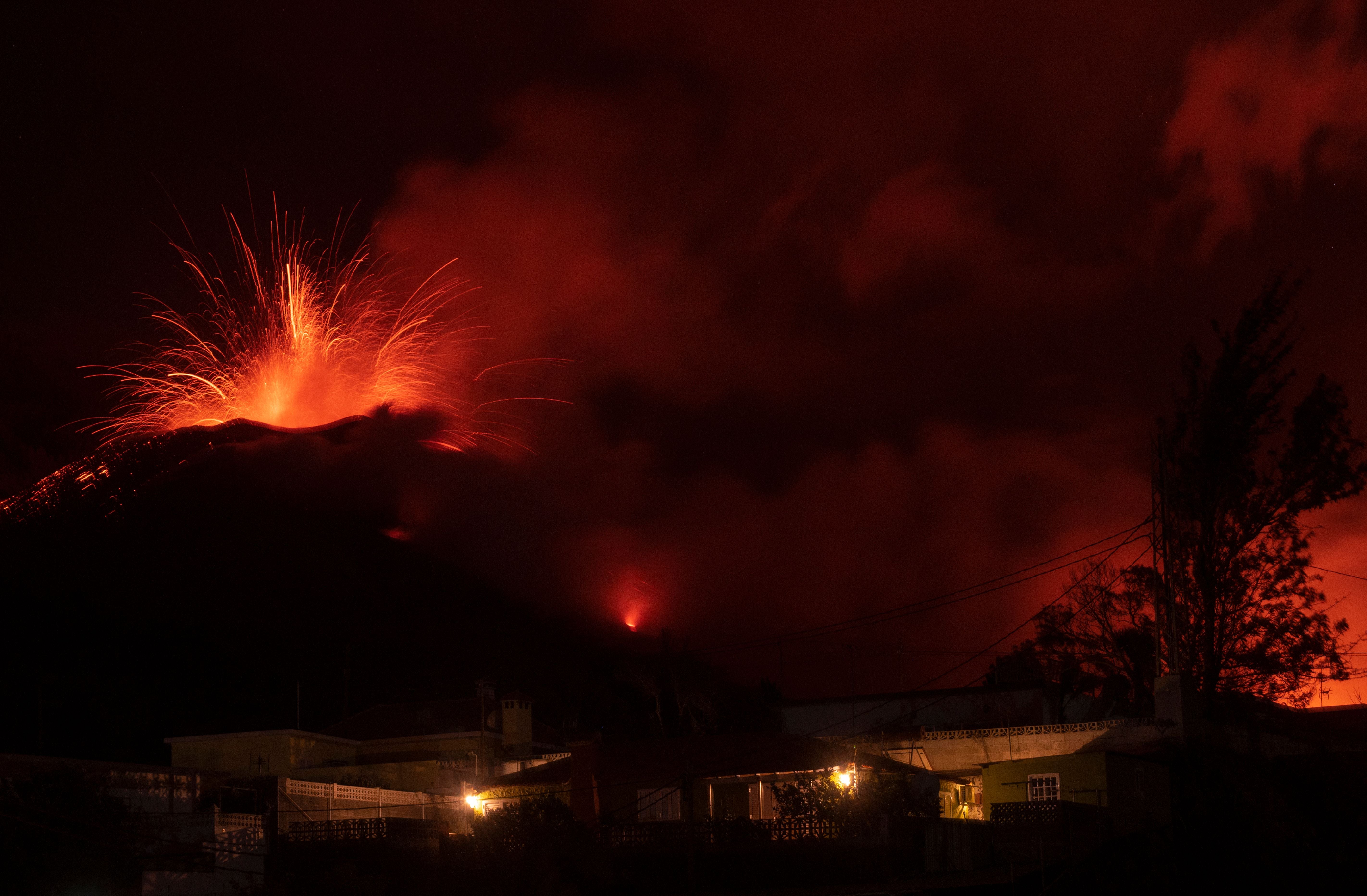Canary Islands Eruption Resets Volcano Forecasts thumbnail