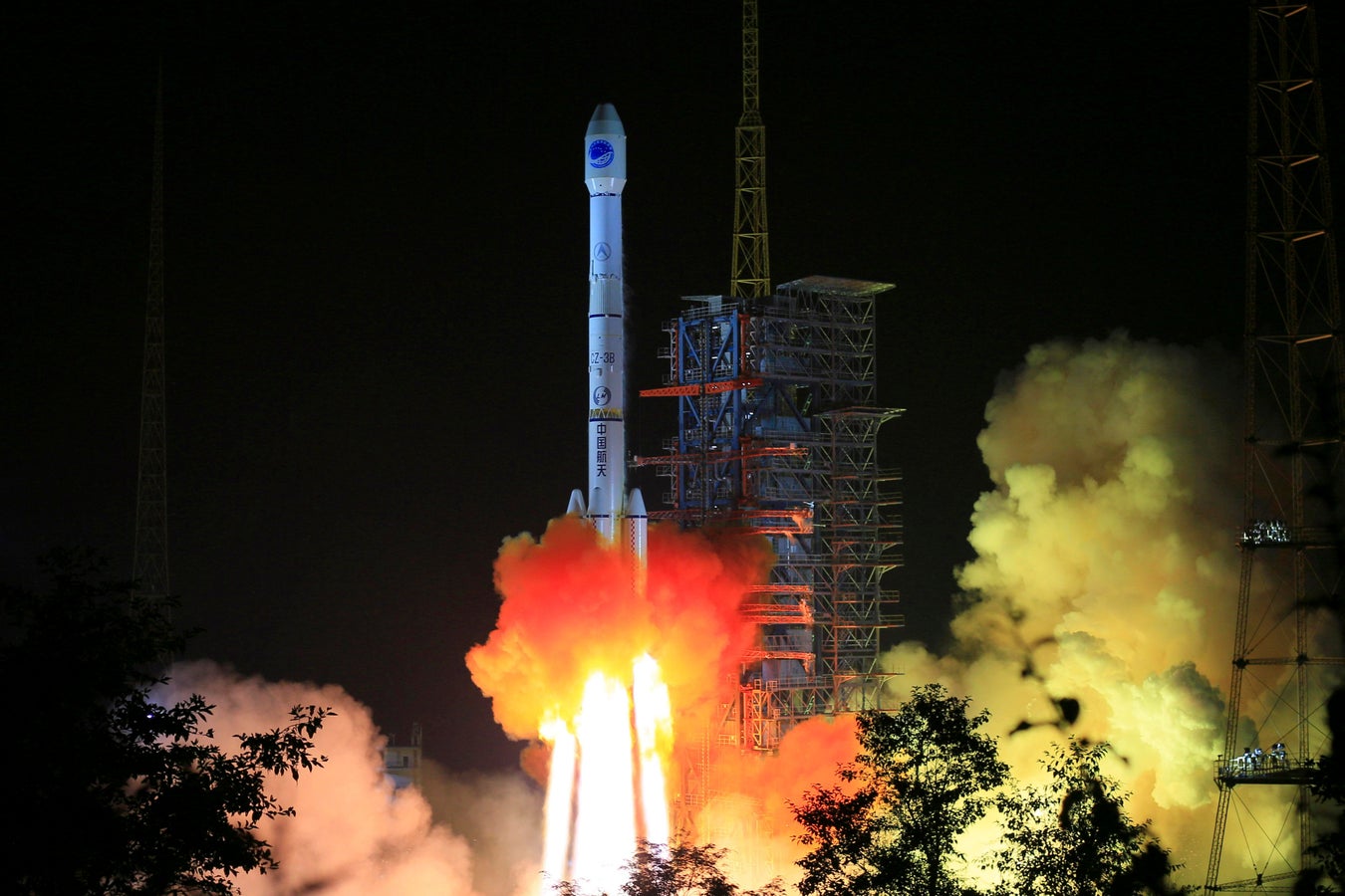 China Set to Launch First-Ever Spacecraft to the Farside of the Moon ...