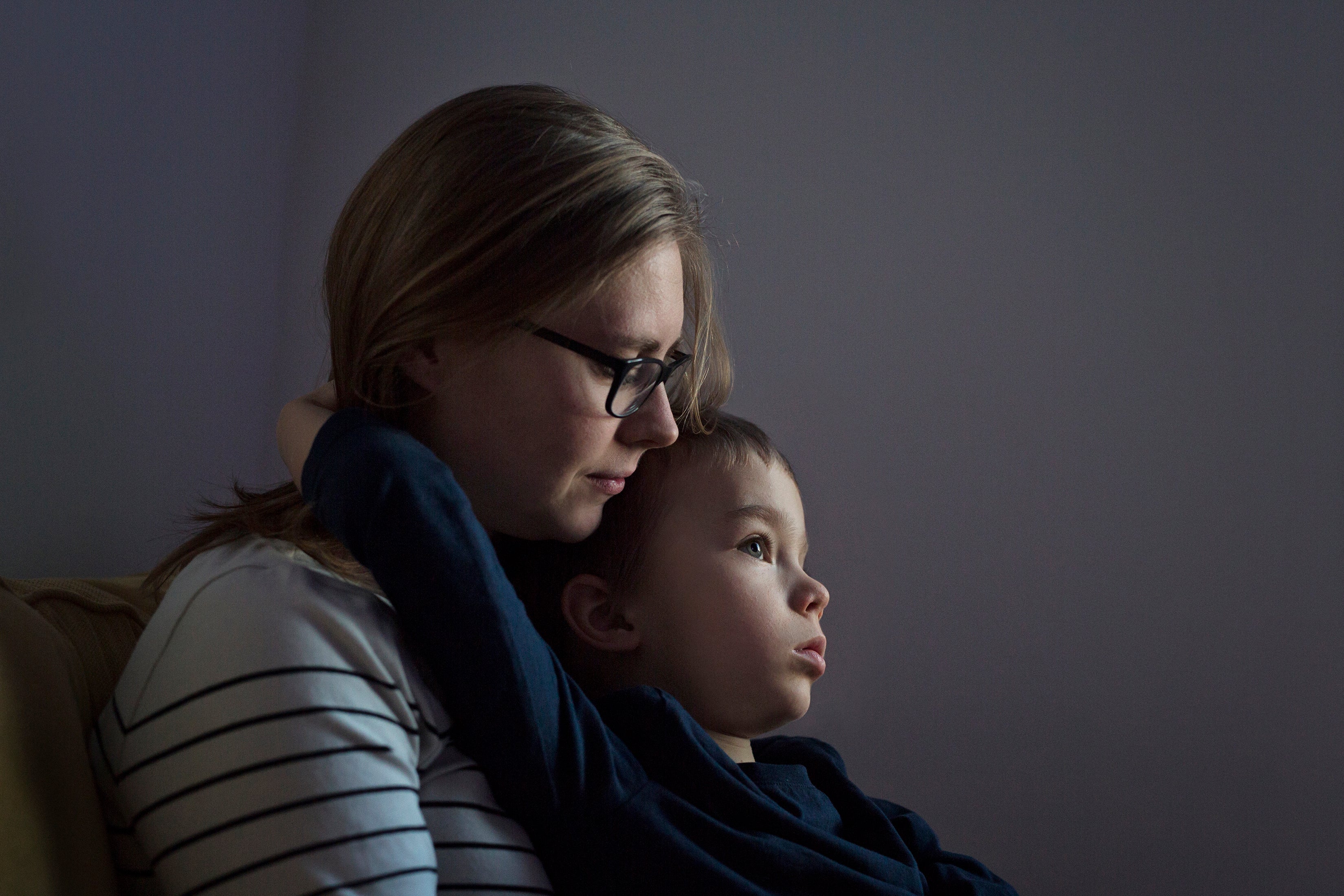 What to Tell Kids about Ukraine: Recommendations from a Psychologist thumbnail