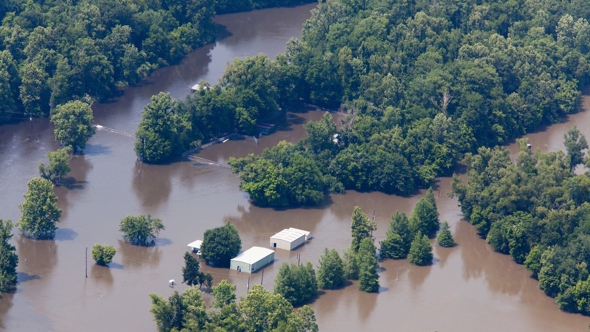Taming the Mighty Mississippi May Have Caused Bigger Floods | Scientific  American