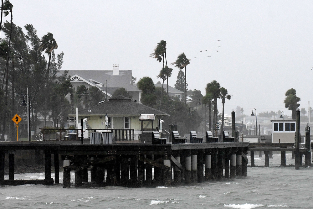 Hurricane Ian Grinds toward Florida with Deadly Winds and Walls of