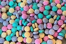 Should Parents Really Be Worried About Rainbow Fentanyl?