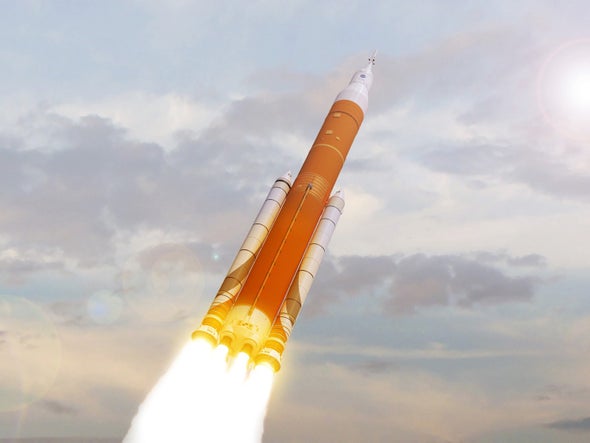 Trump Adviser Urges NASA to Fly Crew on Crucial Test Flight